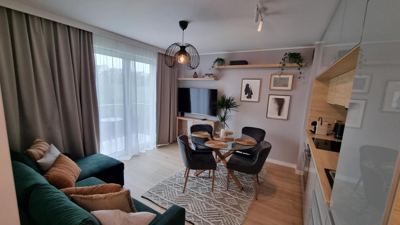Apartament Mlody Gdansk - Bezplatny Parking, Mocne Wifi, Dobre Polaczenie Z Lotniskiem Extérieur photo