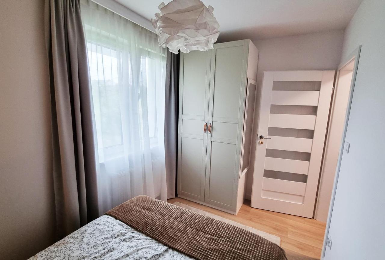 Apartament Mlody Gdansk - Bezplatny Parking, Mocne Wifi, Dobre Polaczenie Z Lotniskiem Extérieur photo