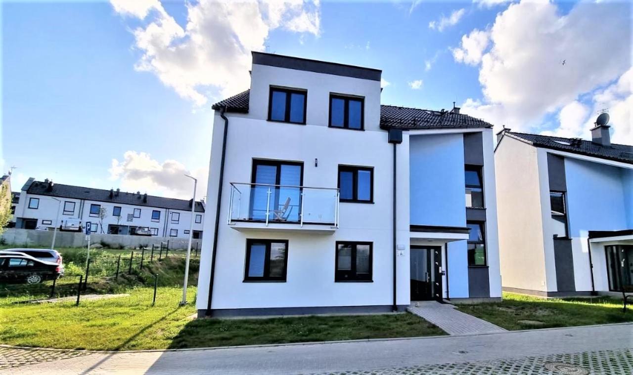 Apartament Mlody Gdansk - Bezplatny Parking, Mocne Wifi, Dobre Polaczenie Z Lotniskiem Extérieur photo